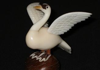 Swan (open wings)