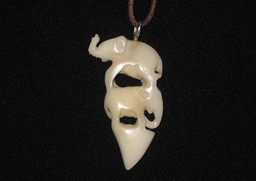 Double Elephant Pendant