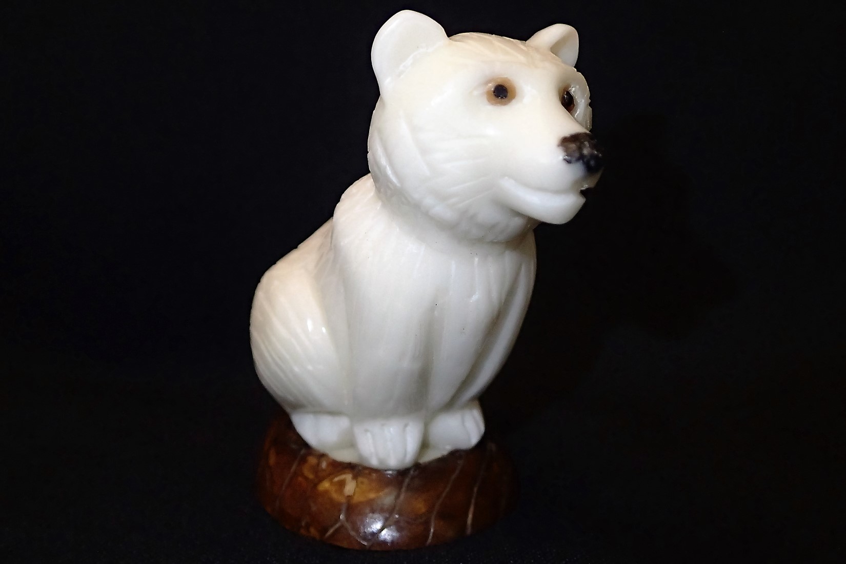 Bear (sitting)