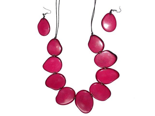 Tagua Slice Necklace (1 loop, horizontal)